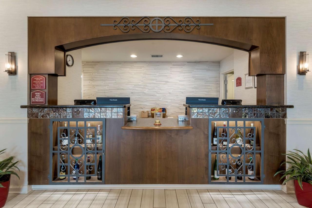 פן יאן Best Western Plus Vineyard Inn And Suites מראה חיצוני תמונה